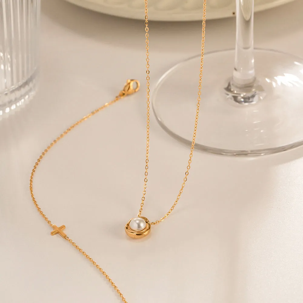 Elegant Stainless Steel Pearl Pendant Necklace for Women