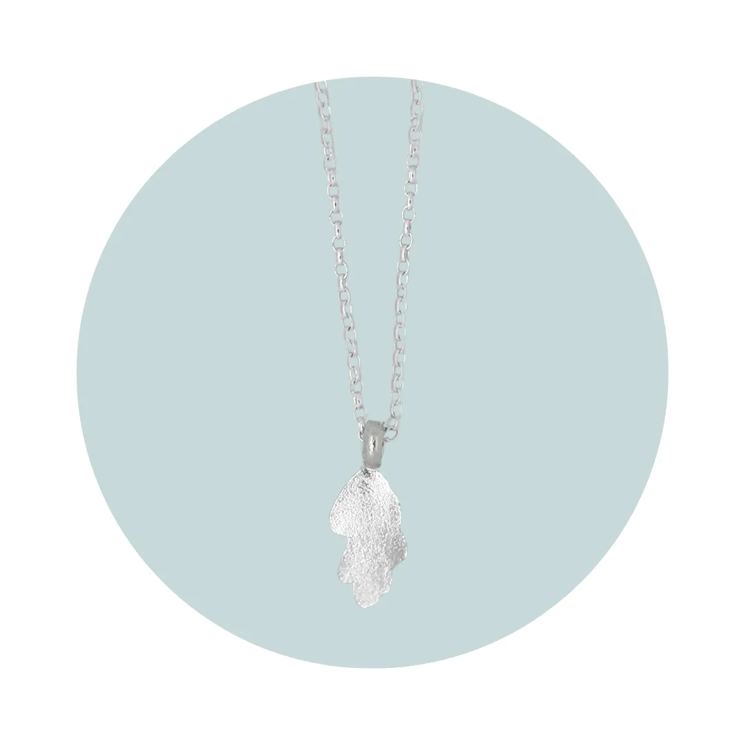 OAK LEAF NECKLACE