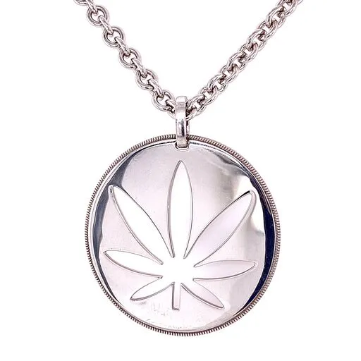 Sterling Silver Modern 7 Leaf Cutout Disc Pendant - Detailed edge